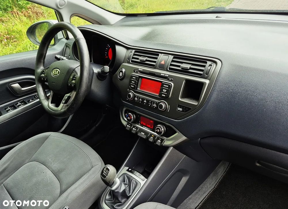 Kia Rio 1.4 crdi XL - 22