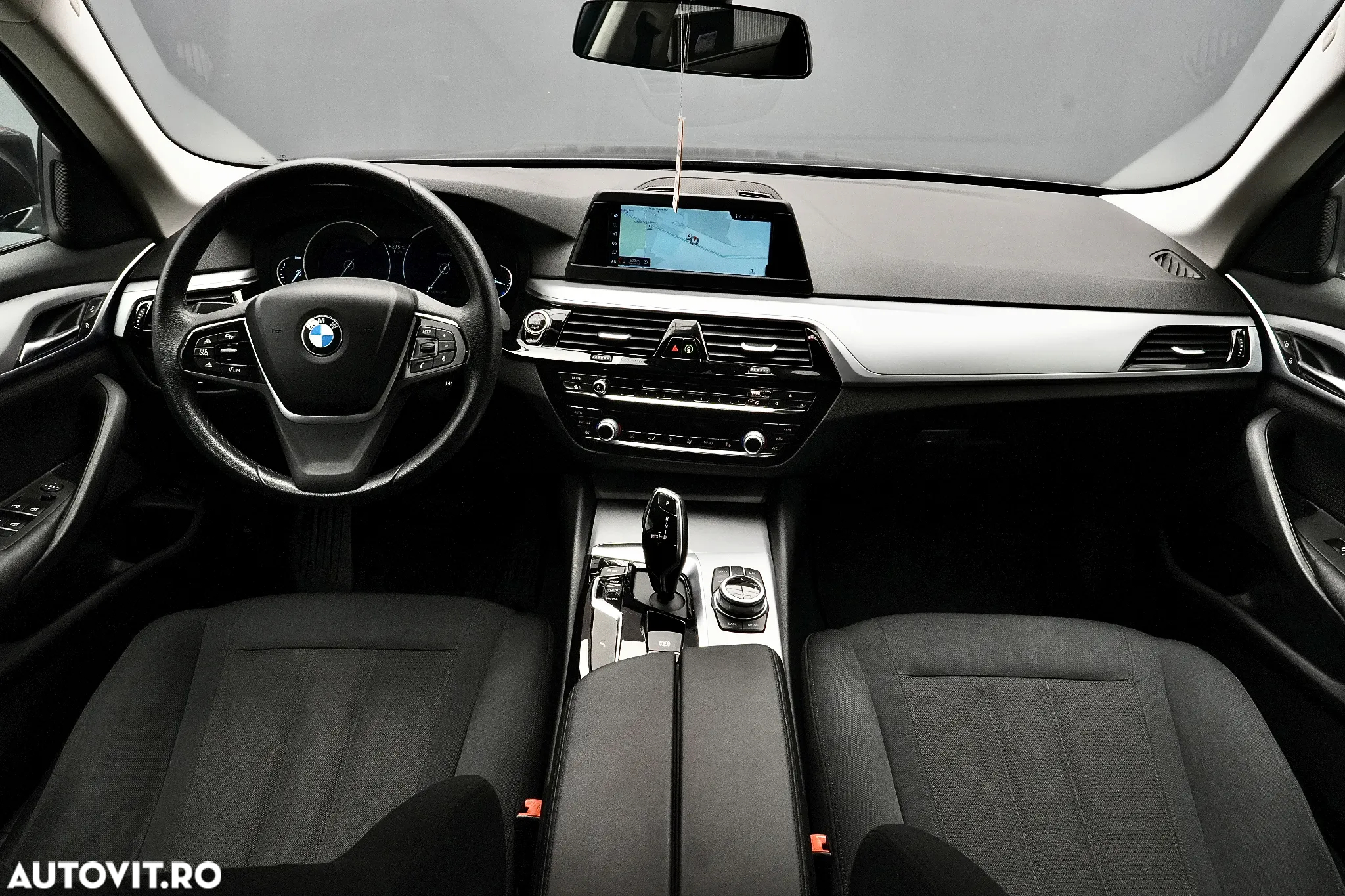BMW Seria 5 520d - 7