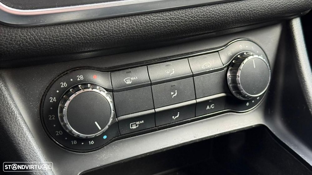 Mercedes-Benz CLA 200 d Shooting Brake Urban - 14