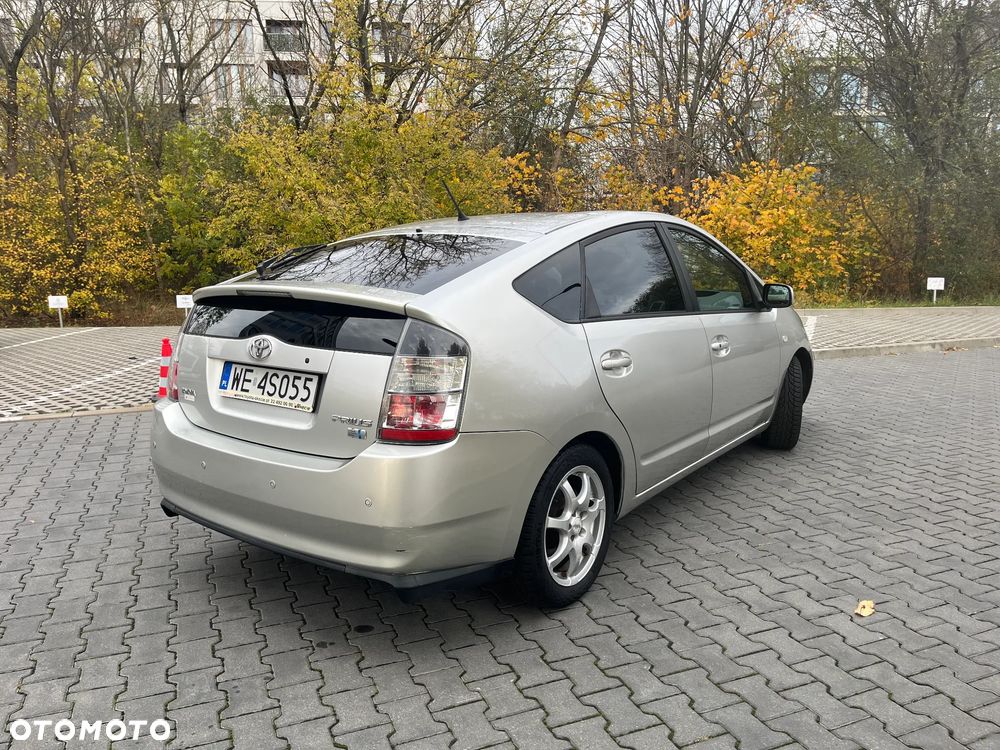 Toyota Prius 2005 photo 3
