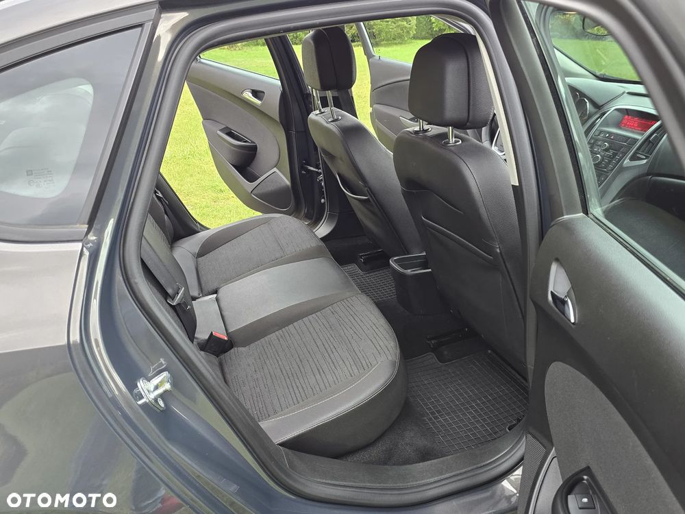 Opel Astra IV 1.4 T Enjoy EU6 - 7