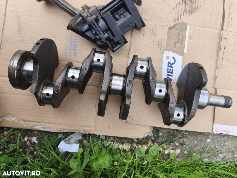 Vibrochen pistoane pompă de ulei 1.6 16v Renault Megane 2 - 5