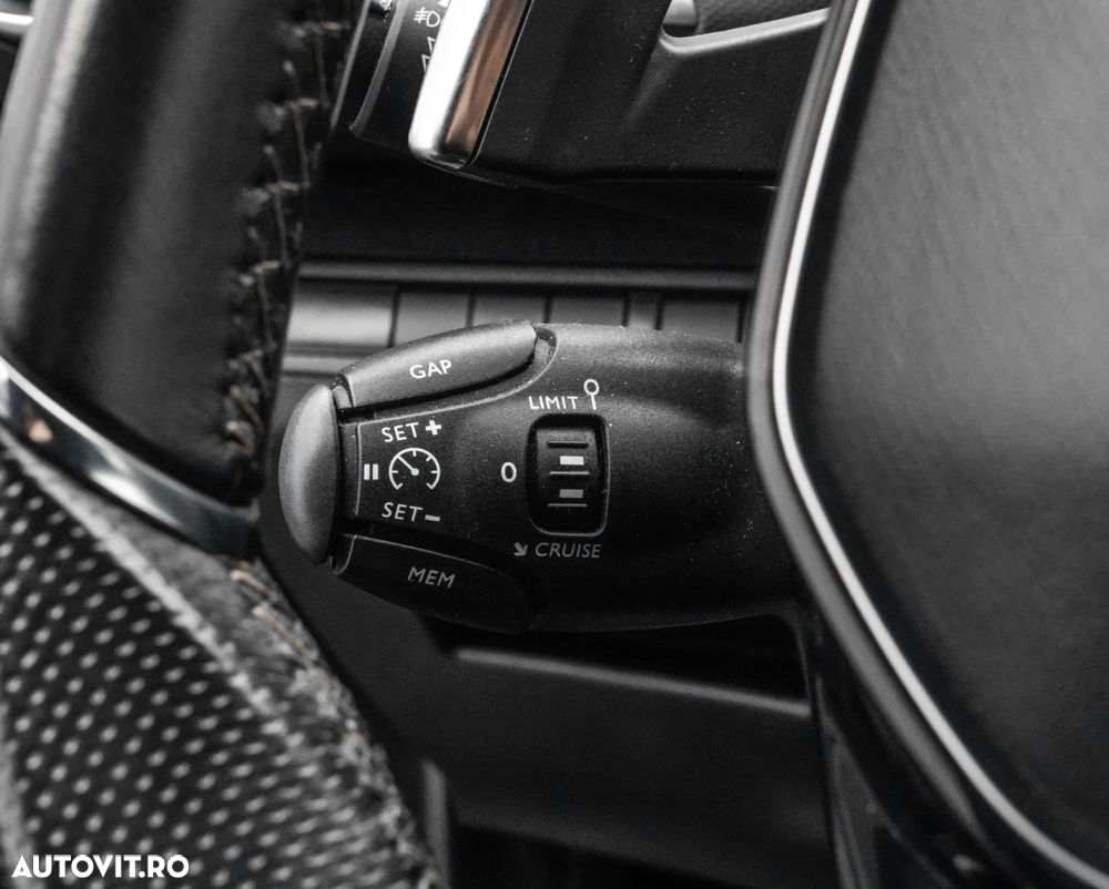 Peugeot 3008 2.0 BlueHDI S&S EAT8 GT - 31