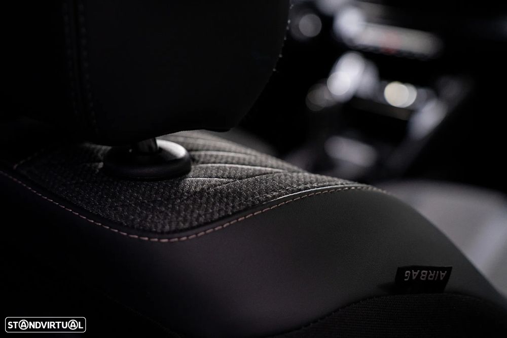 Peugeot 2008 PureTech 100 Allure - 22