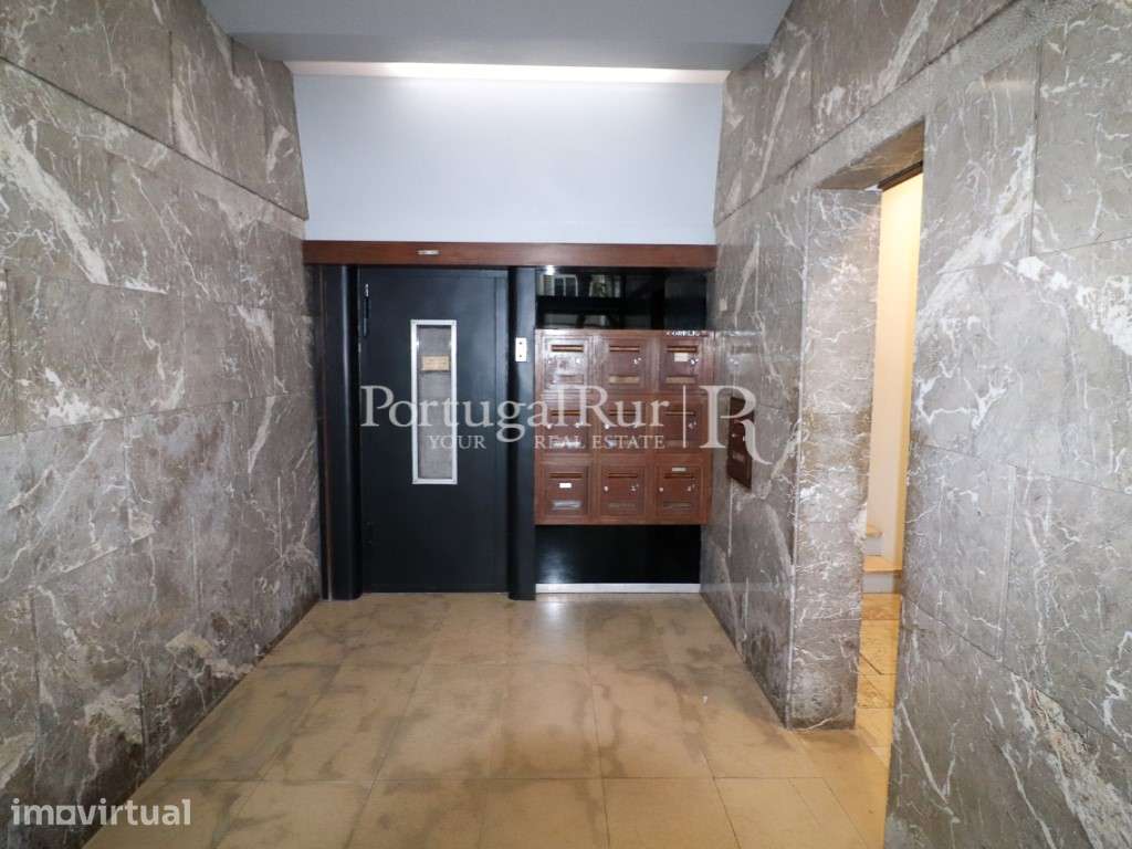 Apartamento T3 das Avenidas Novas - Grande imagem: 5/29