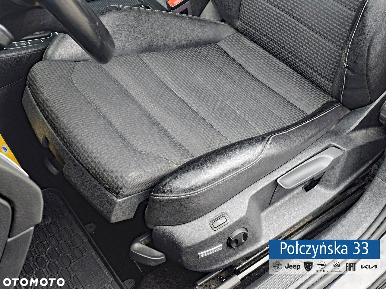 Volkswagen Golf - 10