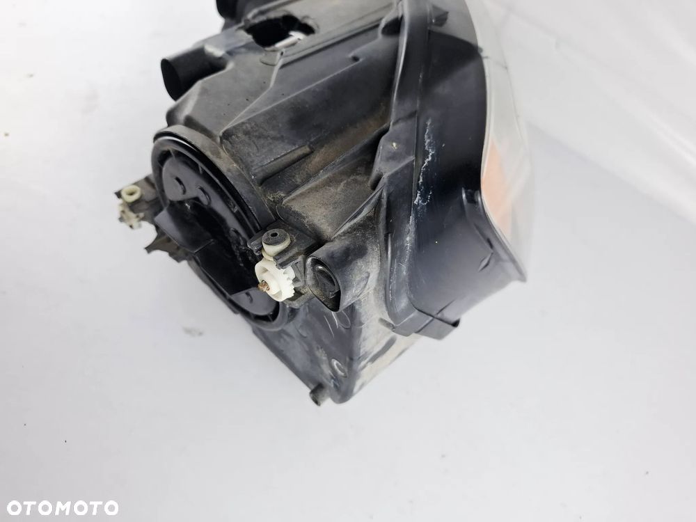 Lampa Przód Przednia Prawa Zwykła VW Jetta 2015r Lift USA - 12