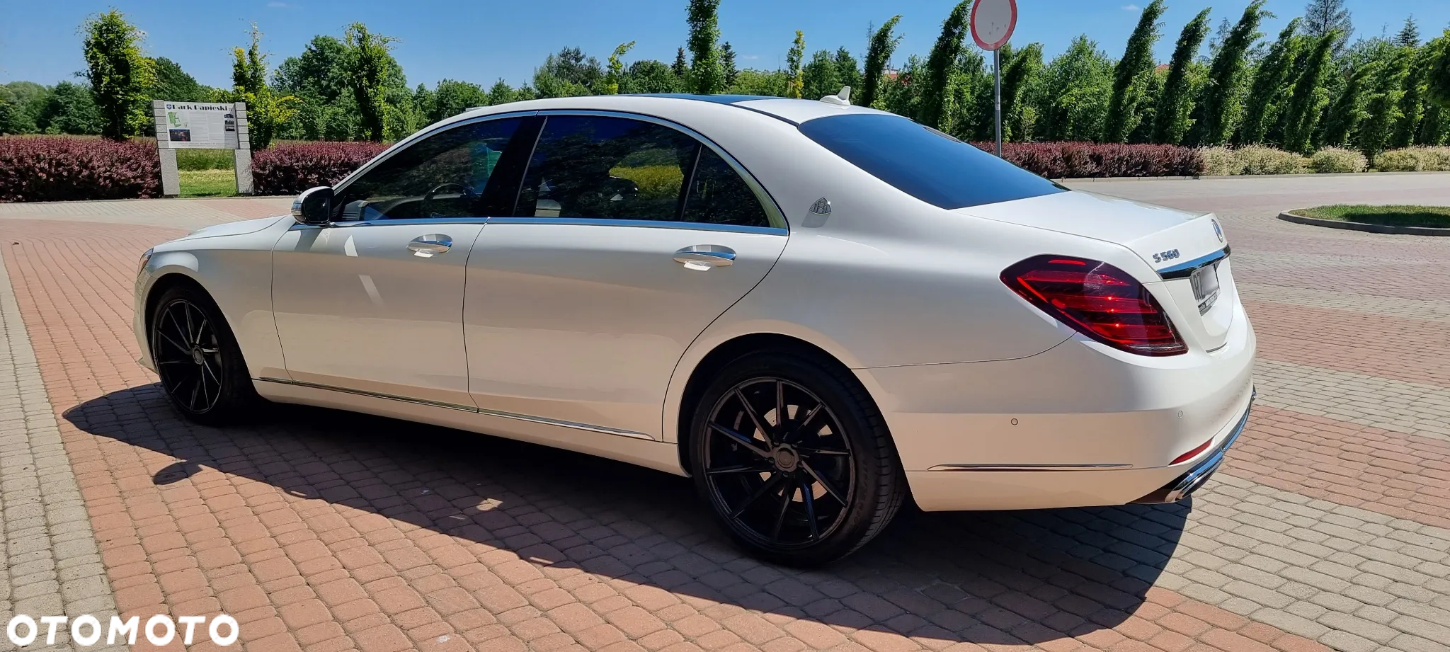 Mercedes-Benz Klasa S 560 4-Matic L 9G-TRONIC - 2