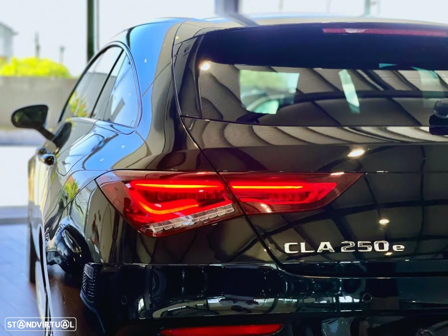 Mercedes-Benz CLA 250 e Shooting Brake AMG Line - 7