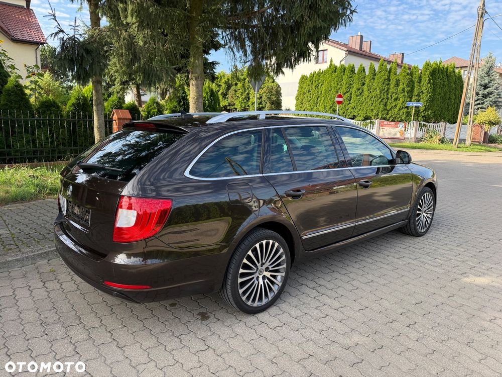 Skoda Superb 2.0 TDI 4x4 L&K - 9