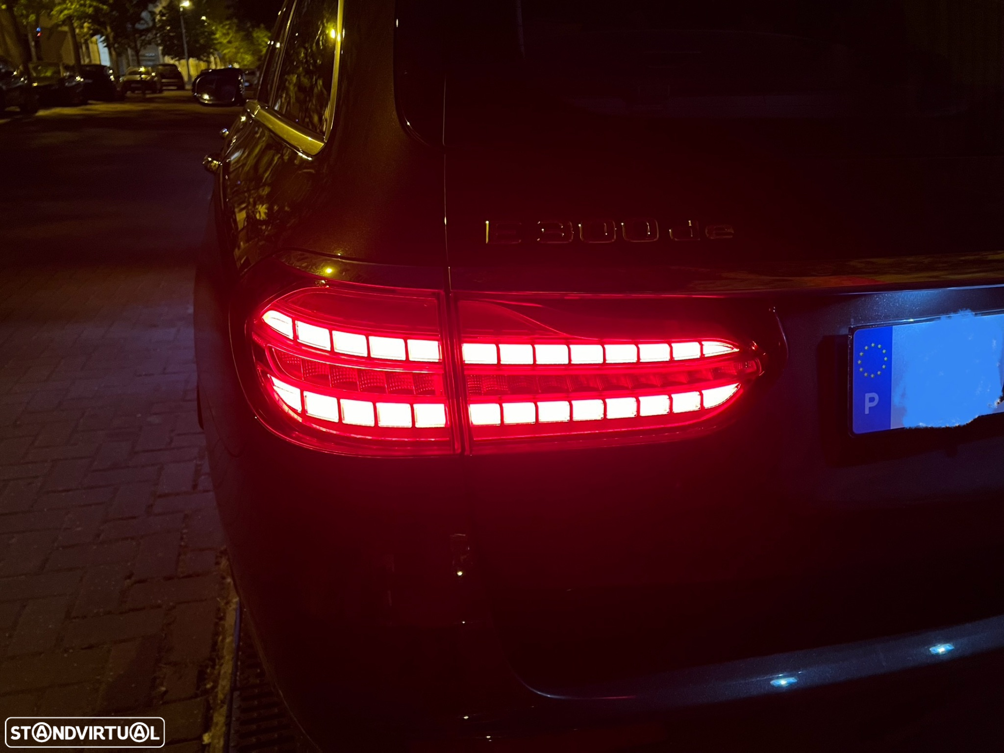 Mercedes-Benz E 300 de AMG Line - 13