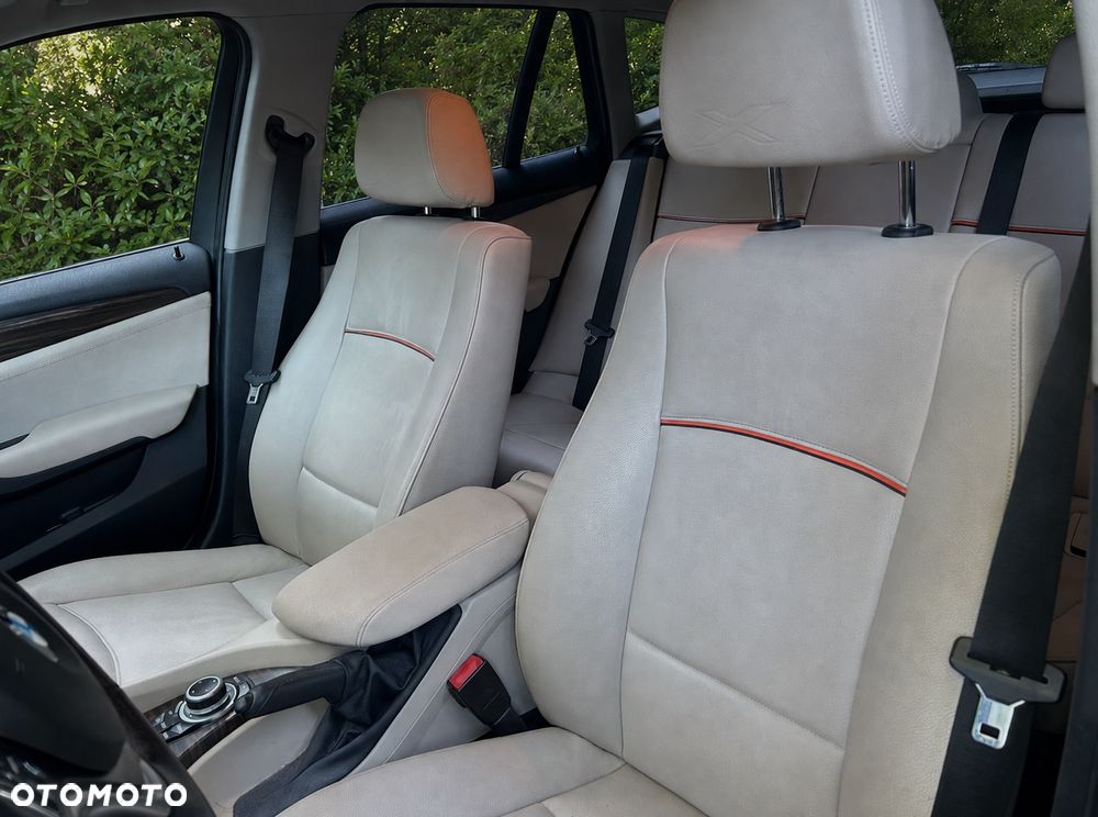 BMW X1 - 16