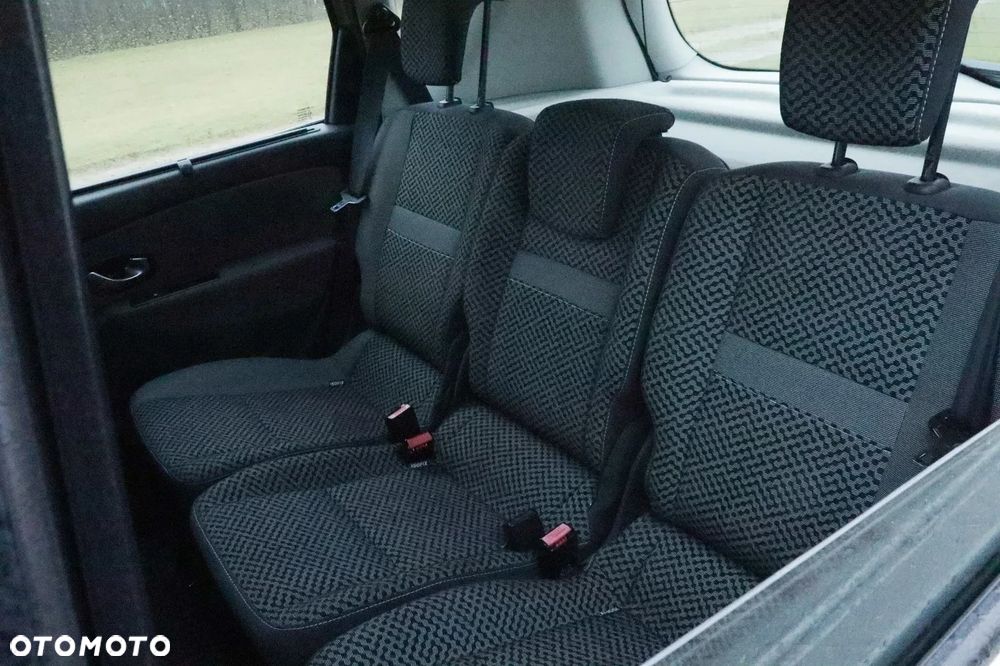 Renault Scenic - 10