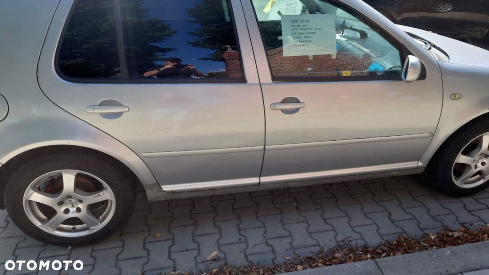 Volkswagen Golf - 4
