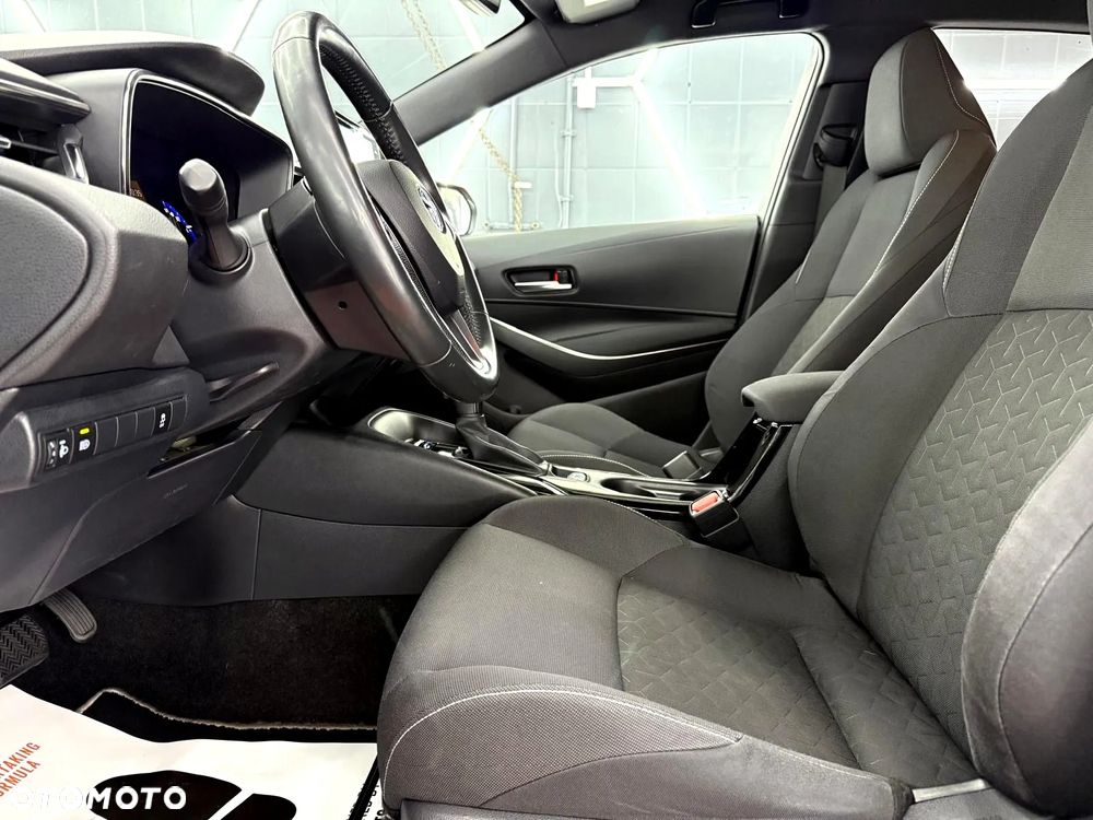 Toyota Corolla 1.8 Business Edition - 25
