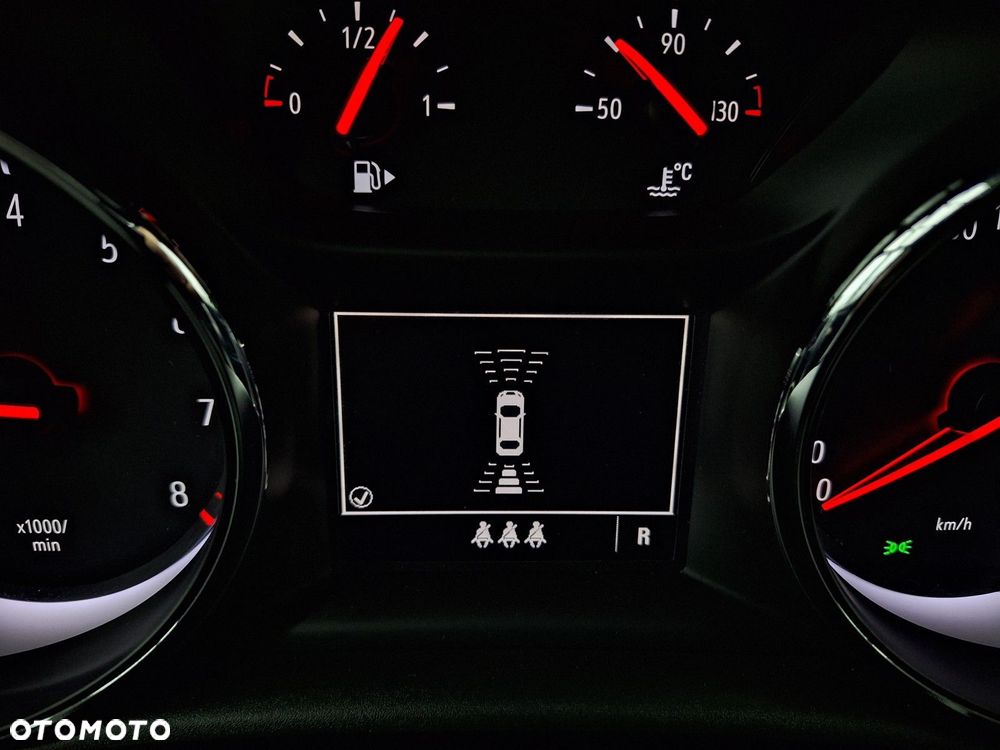 Opel Astra V 1.4 T GS Line S&S - 24