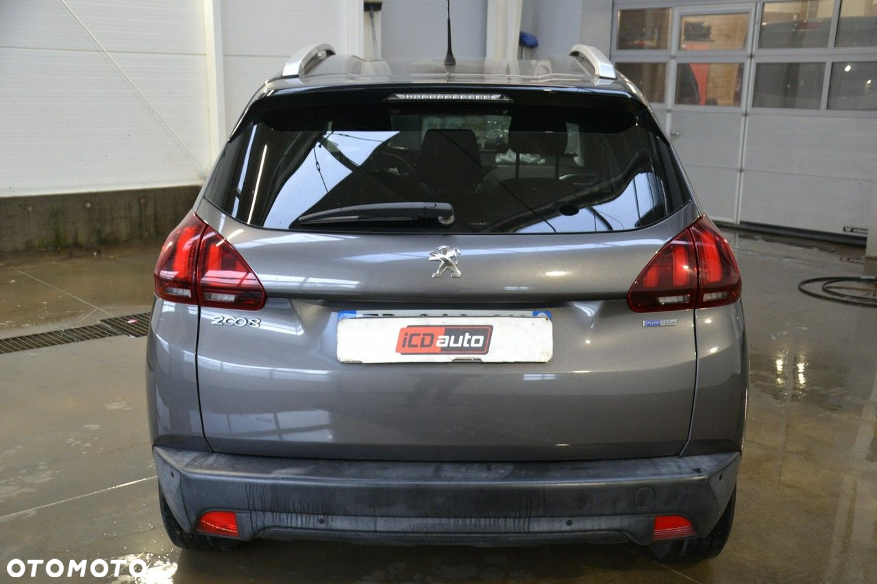 Peugeot 2008 - 6