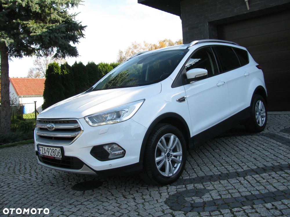 Ford Kuga 1.5 EcoBoost 2x4 Trend - 3