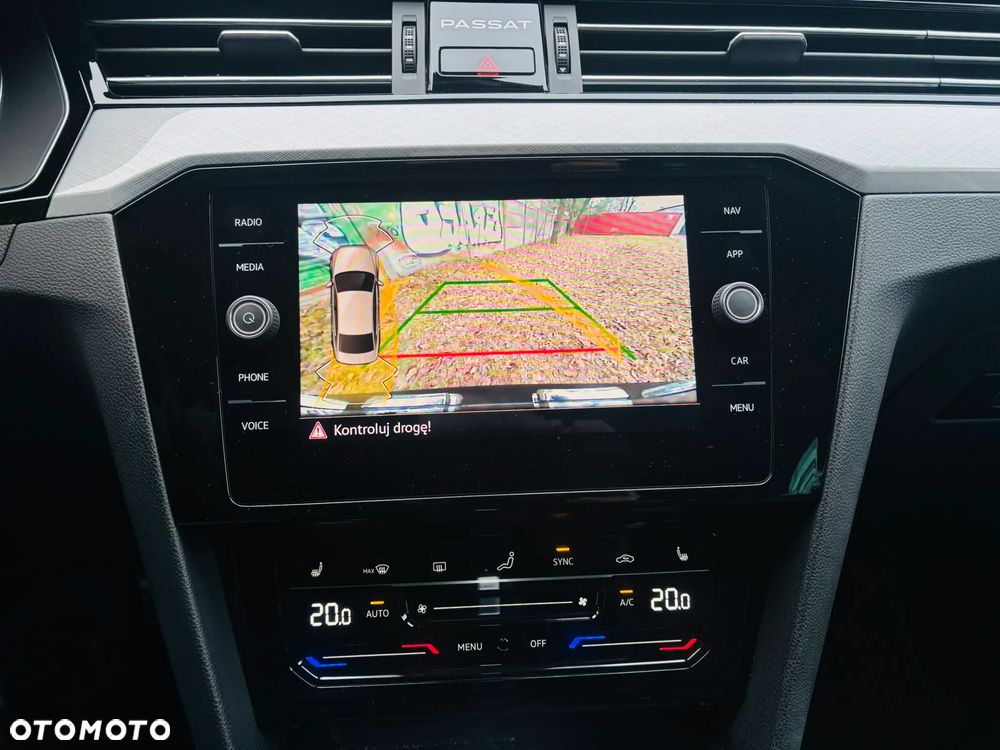 Volkswagen Passat 2.0 TSI Business DSG - 2