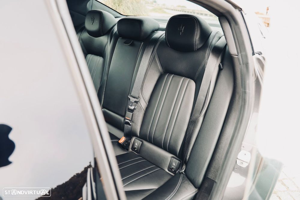 Maserati Ghibli Auto - 18