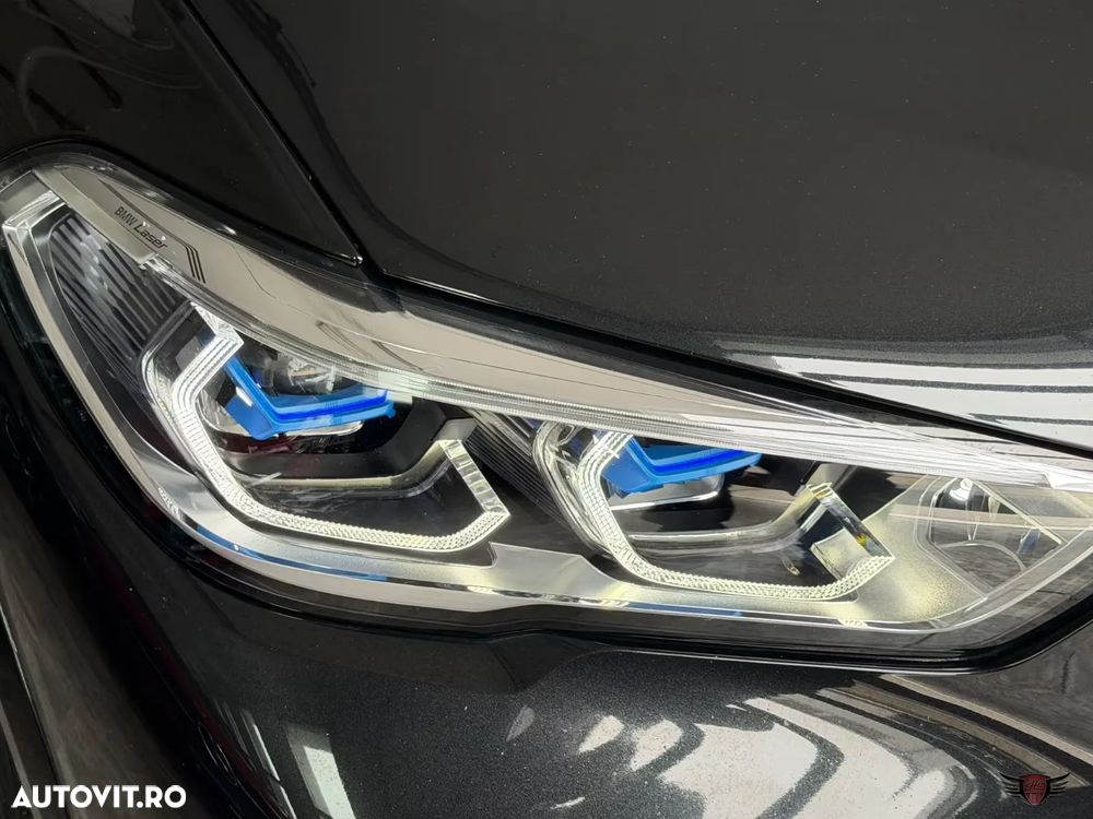 BMW X5 xDrive45e - 12