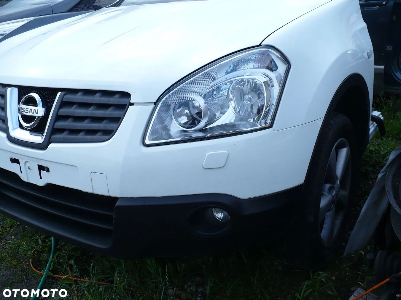 QASHQAI J10 MASKA ZDERZAK BLOTNIKI BIALY 326 EU. - 1