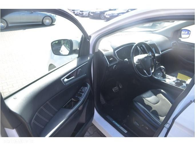 Ford Edge - 15