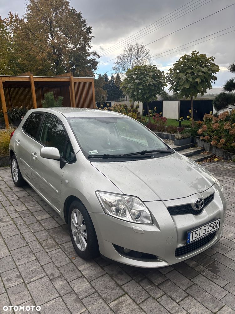 Toyota Auris - 16