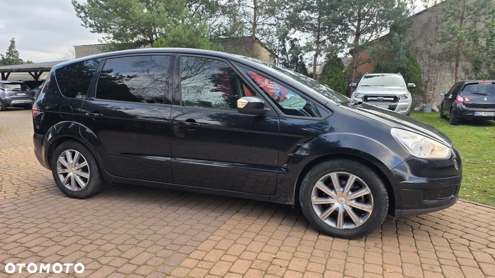 Ford S-Max - 14