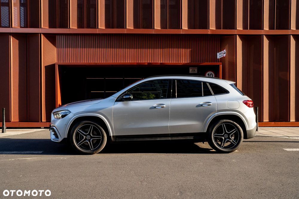 Mercedes-Benz GLA 200 mHEV AMG Line 7G-DCT - 6