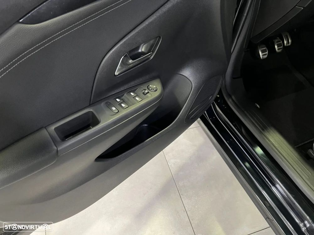 Opel Corsa 1.2 T GS - 28