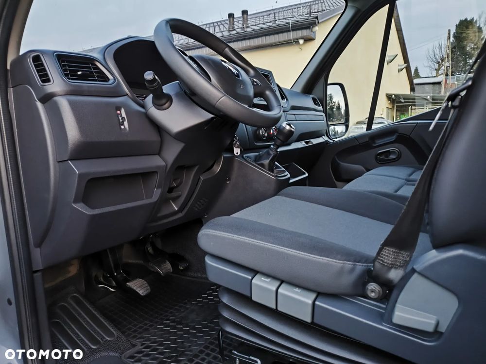Renault Master - 11