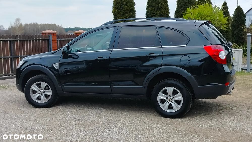 Chevrolet Captiva 2.4 LS - 13