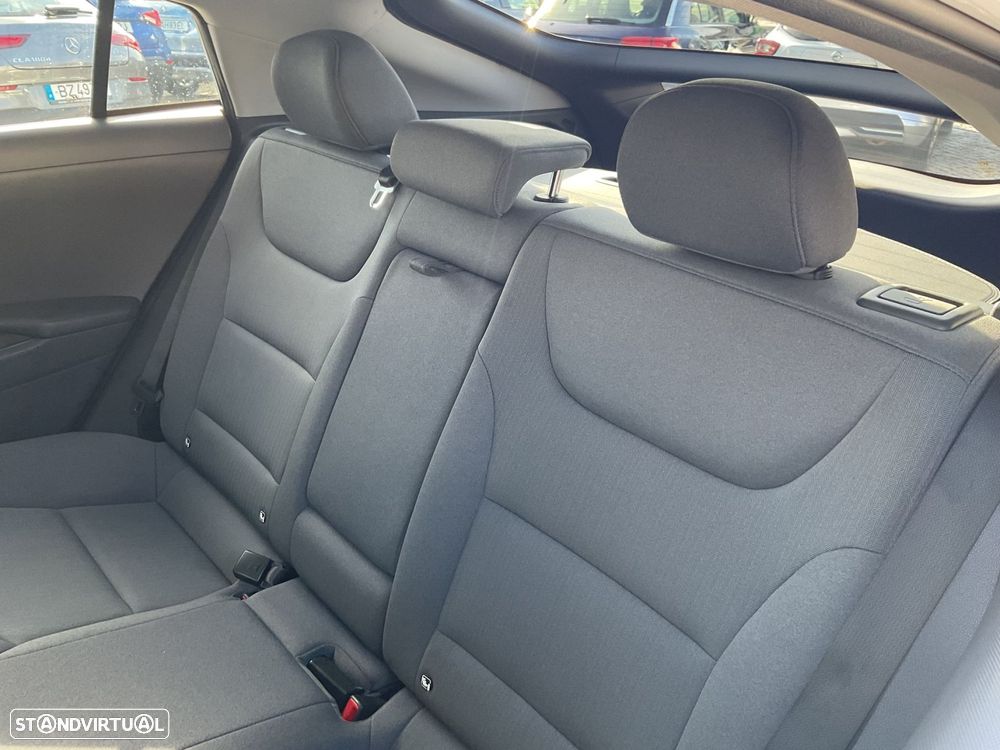 Hyundai Ioniq 1.6 GDI HEV - 46