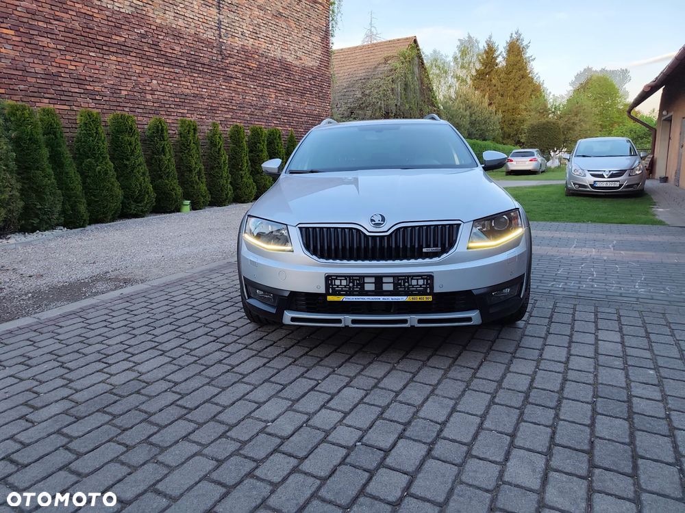 Skoda Octavia 2.0 TDI 4x4 DSG Scout - 3
