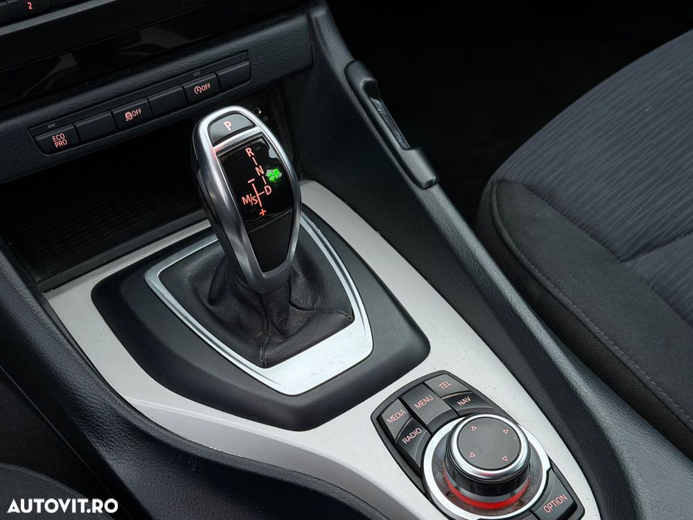 BMW X1 sDrive18d Aut. Sport Line - 7
