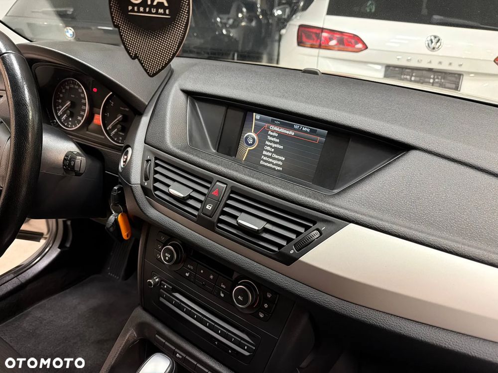 BMW X1 sDrive18i - 24