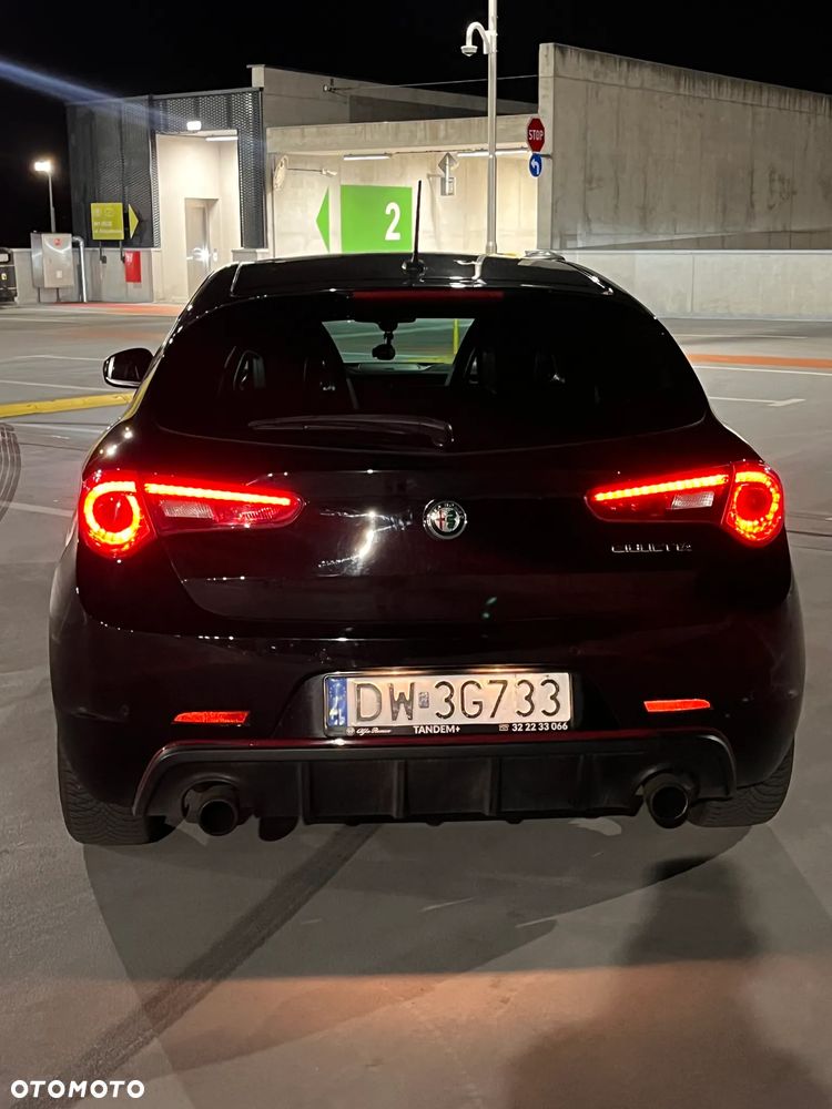 Alfa Romeo Giulietta 1750 TBi Veloce TCT - 11