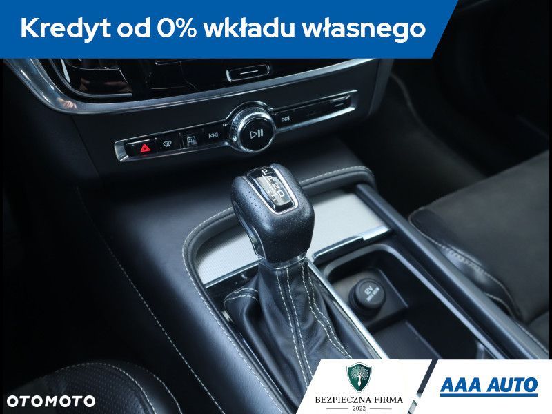 Volvo S90 - 13