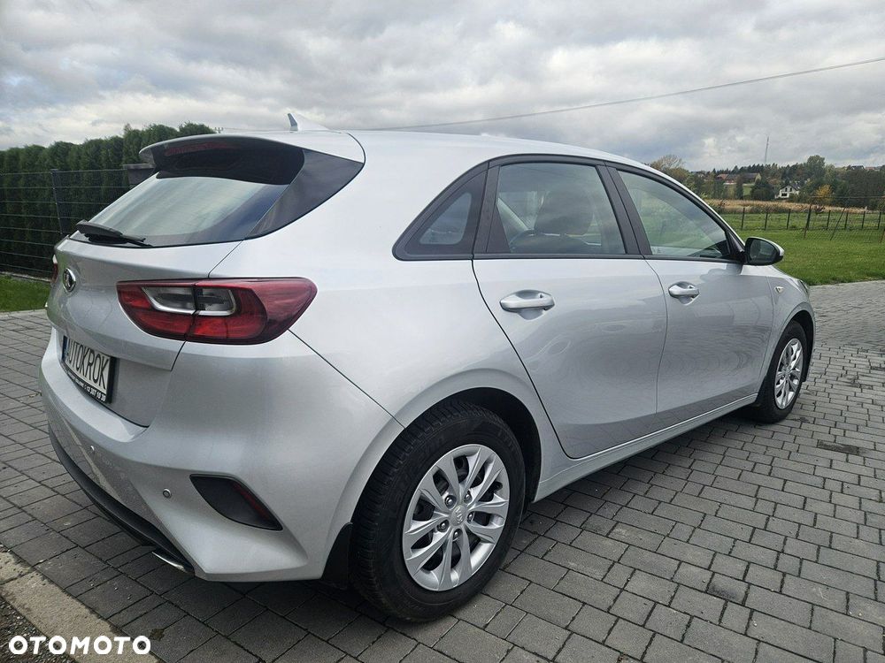 Kia Ceed - 4