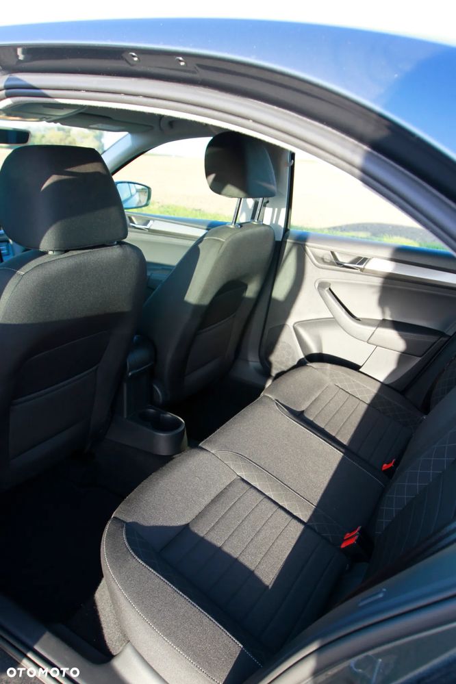 Skoda RAPID 1.0 TSI Style - 14