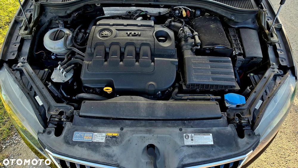 Skoda Superb 2.0 TDI 4x4 L&K DSG - 36