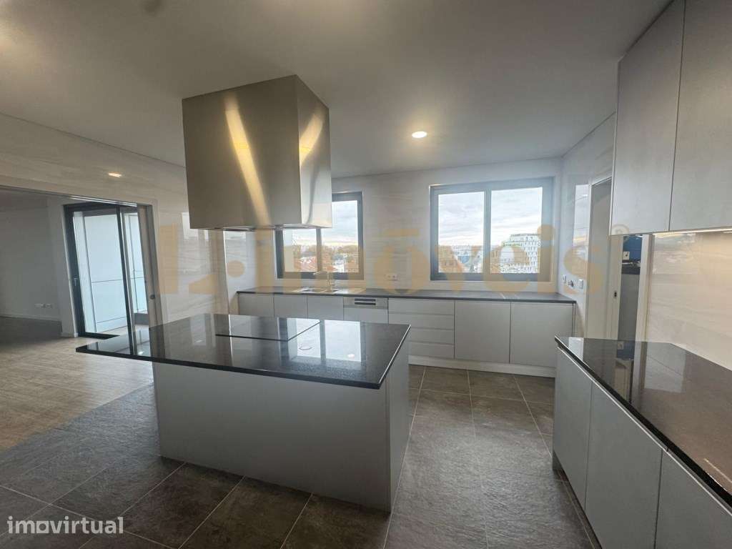 APARTAMENTO T4, NOVO COM TERRAÇO, NA BOAVISTA, PORTO. - Grande imagem: 4/12