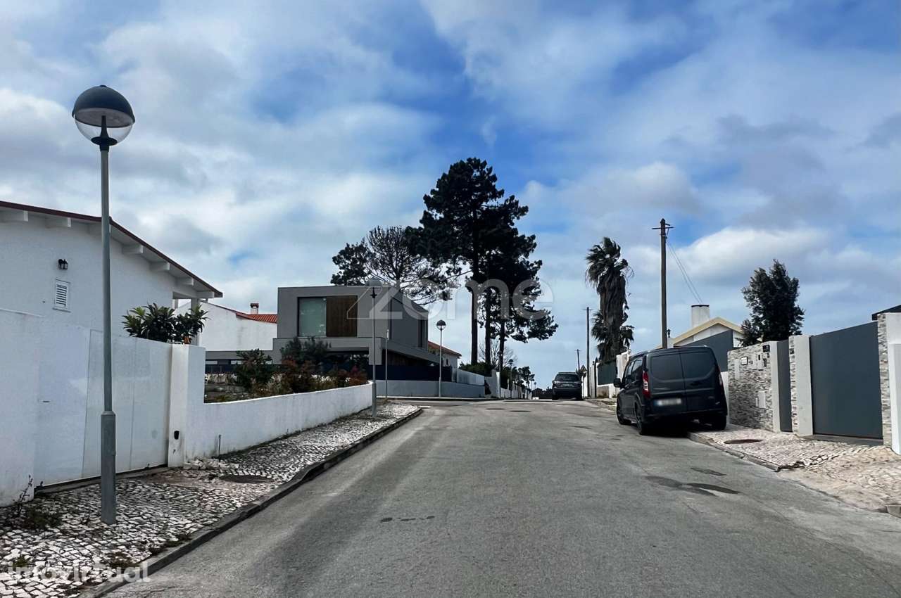 Terreno Urbano na Rua dos Pioneiros - Carrasqueira - Sesimbra - Grande imagem: 3/15
