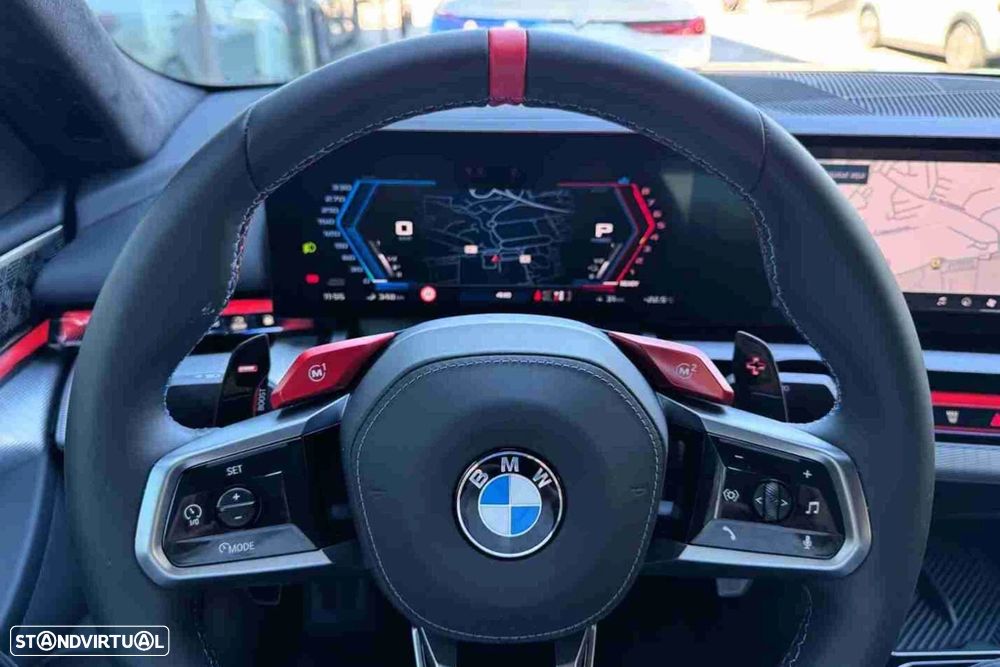 BMW i5 - 13