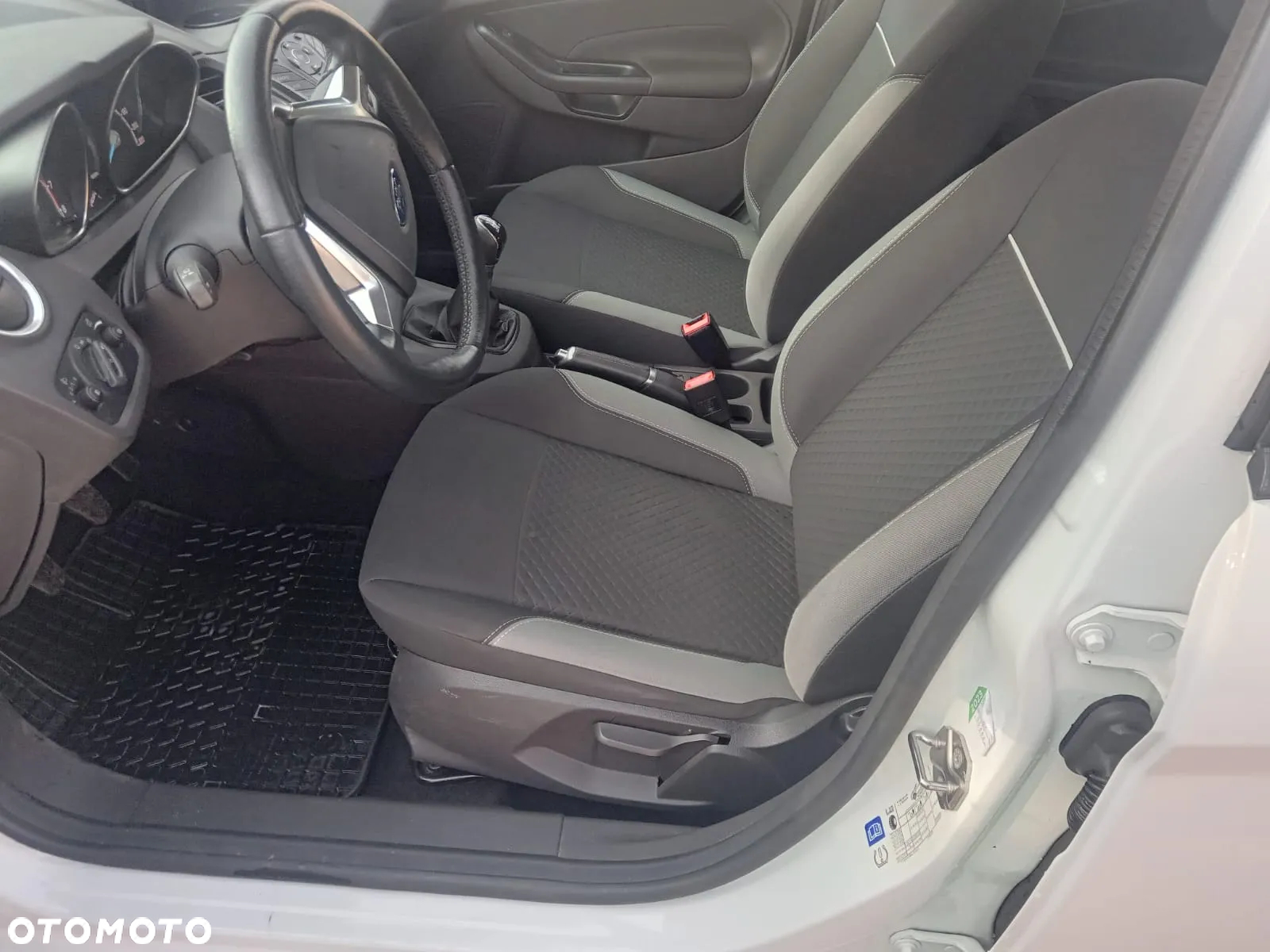Ford Fiesta 1.0 EcoBoost Gold X - 13
