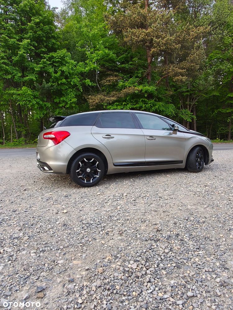 Citroën DS5 2.0 HDi Chic - 11