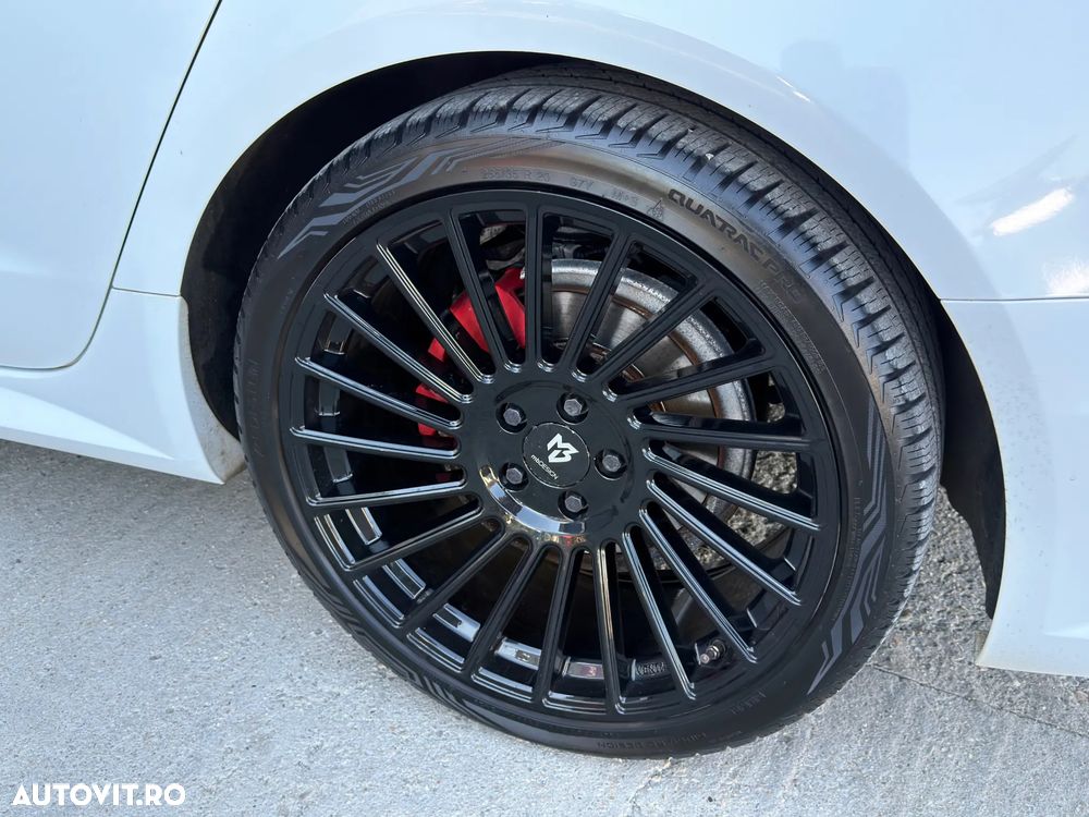 Audi A6 Avant 2.0 TDI Ultra DPF S tronic - 20