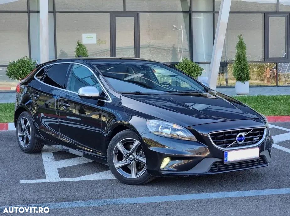 Volvo V40 D2 R Design - 1