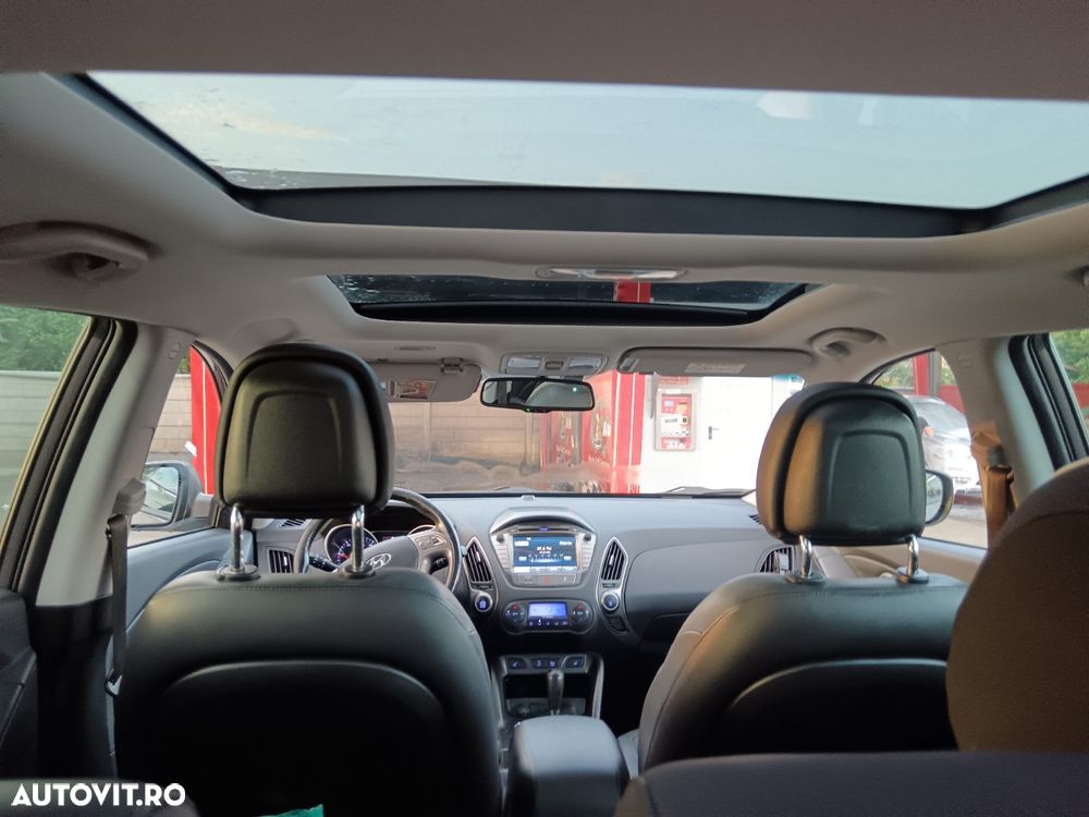 Hyundai ix35 2.0 CRDI 4WD Automatik Style - 11